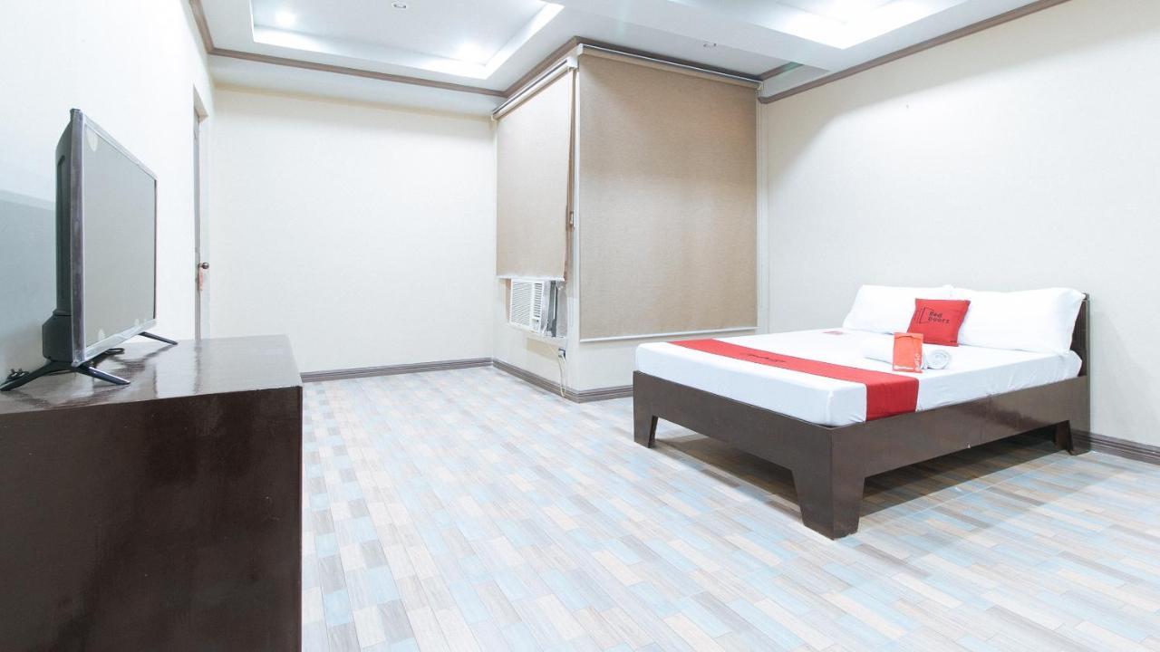 Reddoorz Plus At Canley Residential Pasig City Екстериор снимка